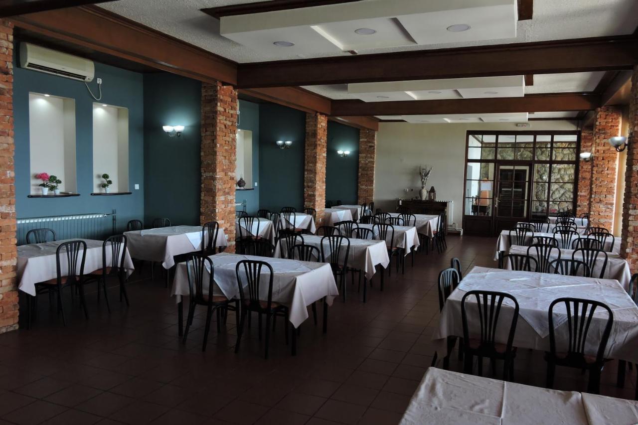 Lakeview Hotel And Resort Otesevo Dış mekan fotoğraf