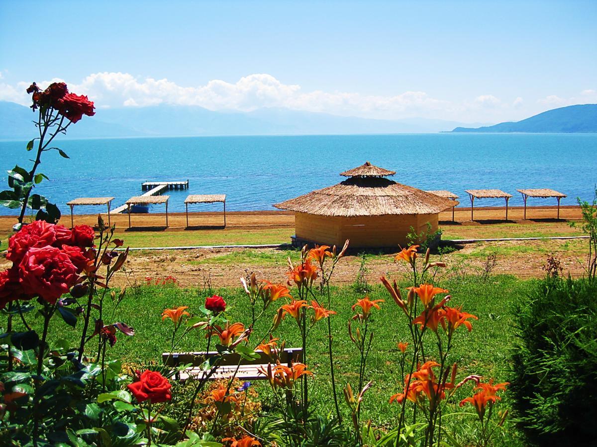 Lakeview Hotel And Resort Otesevo Dış mekan fotoğraf