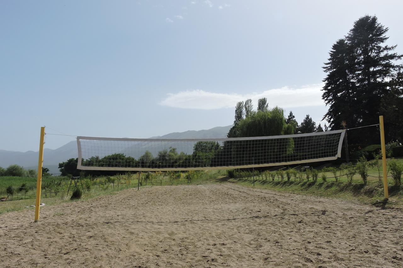 Lakeview Hotel And Resort Otesevo Dış mekan fotoğraf