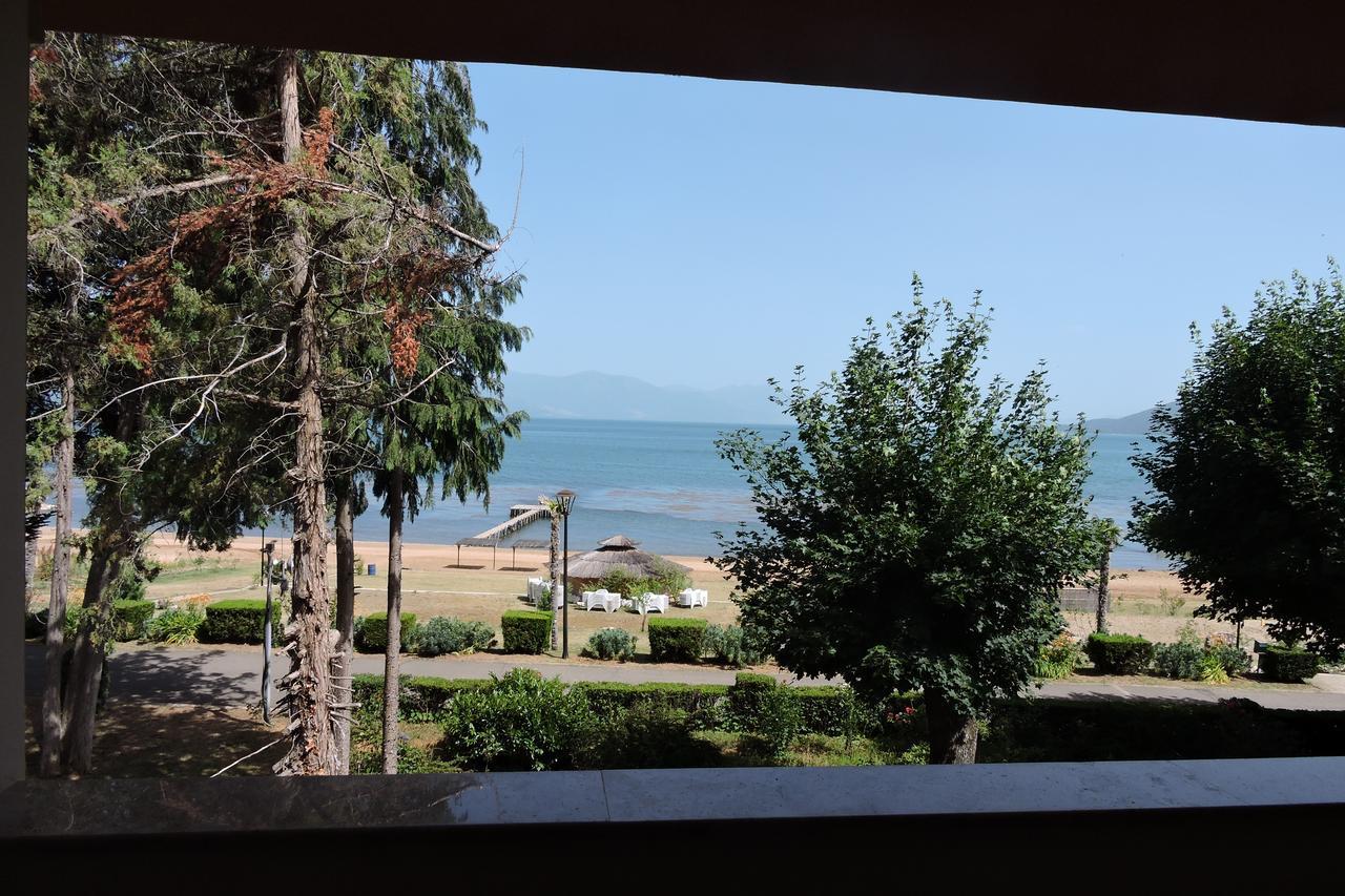 Lakeview Hotel And Resort Otesevo Dış mekan fotoğraf